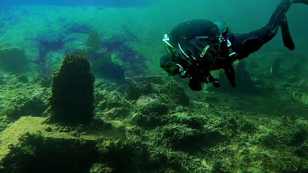 Diyarbakır'da sular altında peygamber t&uuml;rbesi izleri! 2 bin 400 yıl sonra sırrı &ccedil;&ouml;z&uuml;ld&uuml;