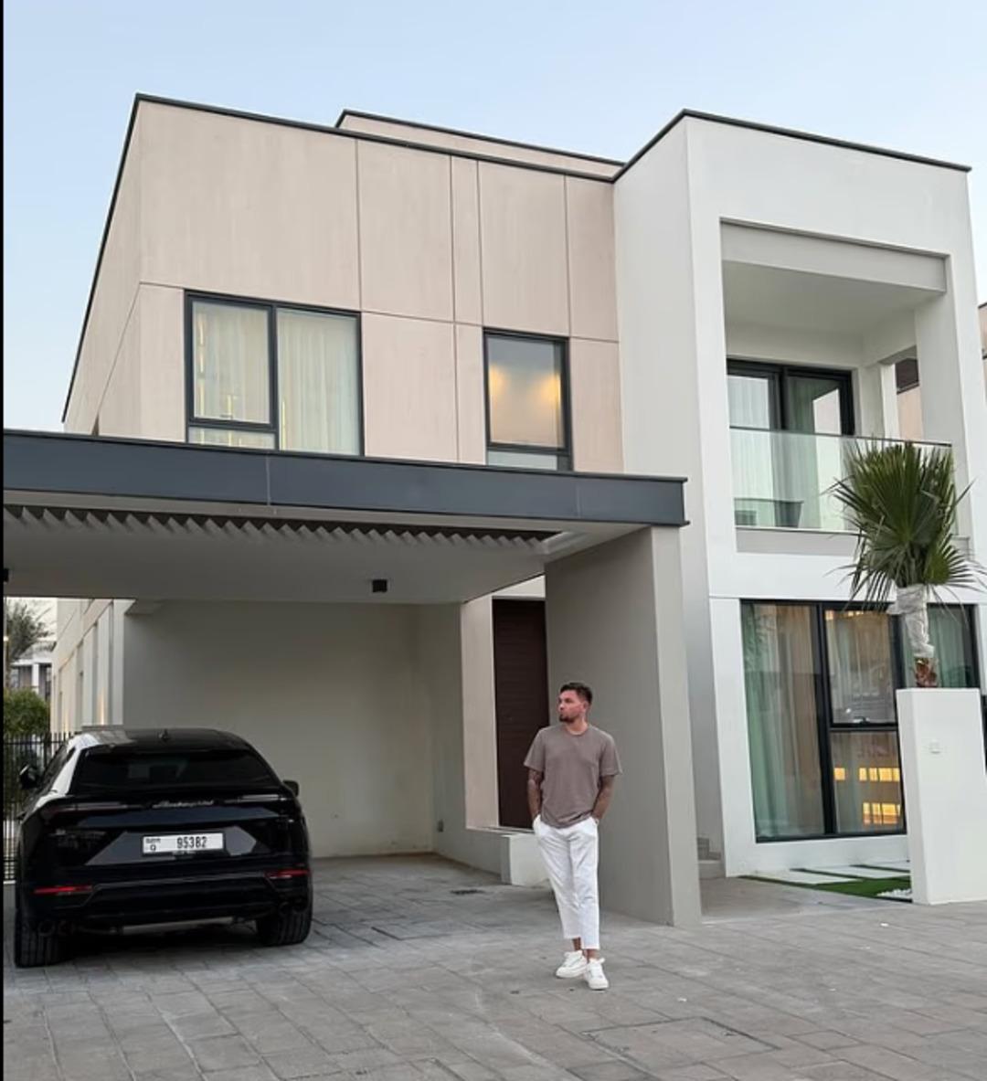 Gayrimenkul piyasası resmen &ccedil;&ouml;kt&uuml;! İnfluencerın l&uuml;ks villası elinde patladı 3