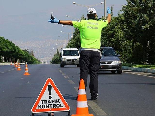 İ&ccedil;işleri Bakanlığı'ndan yeni uygulama! S&uuml;r&uuml;c&uuml;ler dikkat: Artık denetim noktaları sorgulanabilecek