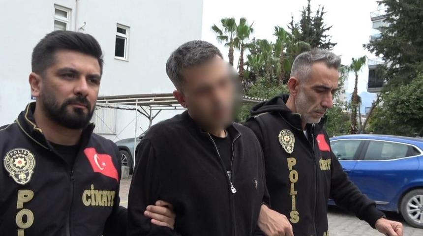 Esnaf kavgasında 1 kişiyi &ouml;ld&uuml;ren, 2 kişiyi ağır yaralayan ş&uuml;pheli tutuklandı