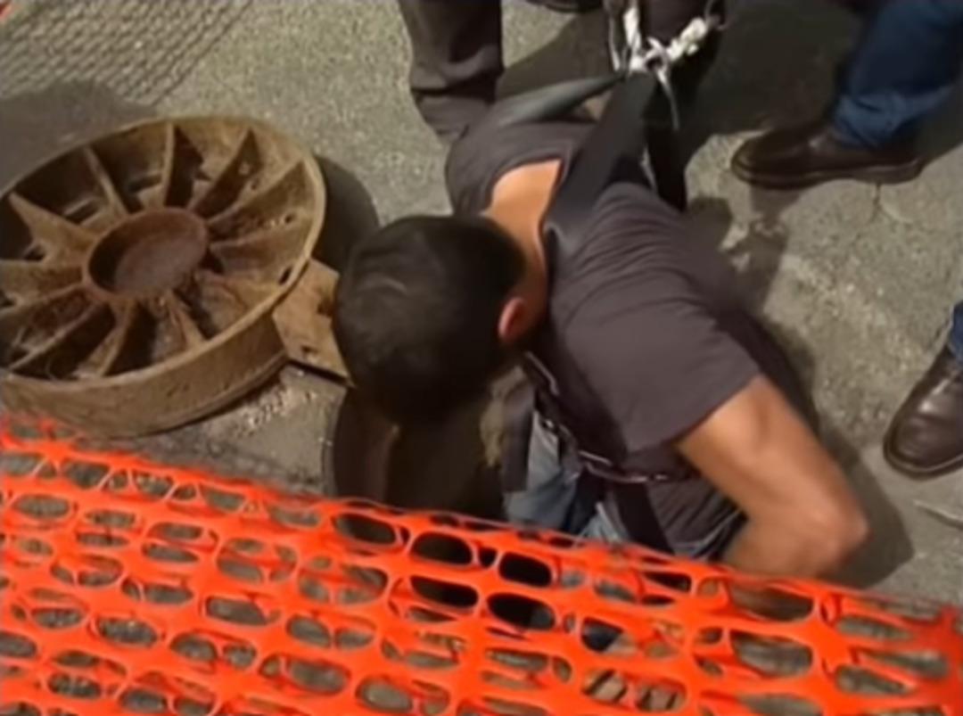 Berk Oktay dan 15 sene sonra gelen Arka Sokaklar itirafı! Sahne bitince hamama g&ouml;ndermişler 2