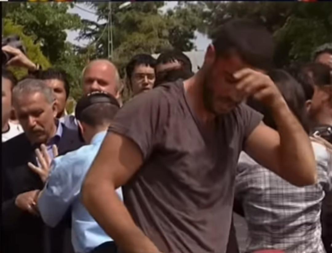 Berk Oktay dan 15 sene sonra gelen Arka Sokaklar itirafı! Sahne bitince hamama g&ouml;ndermişler 4