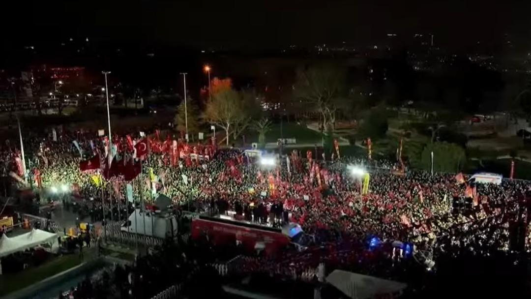 CHP den 19 Mart ın birinci yıl d&ouml;n&uuml;m&uuml;nde Sara&ccedil;hane mitingi: Mansur Yavaş tan &ccedil;arpıcı s&ouml;zler 4