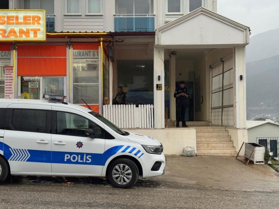 Fethiye de bir kişi kaldığı apart odasında &ouml;l&uuml; bulundu 1