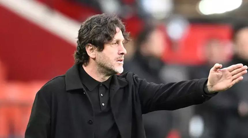 Trabzonspor'da Fatih Tekke'den Galatasaray derbisi &ouml;ncesi &ccedil;ifte şok