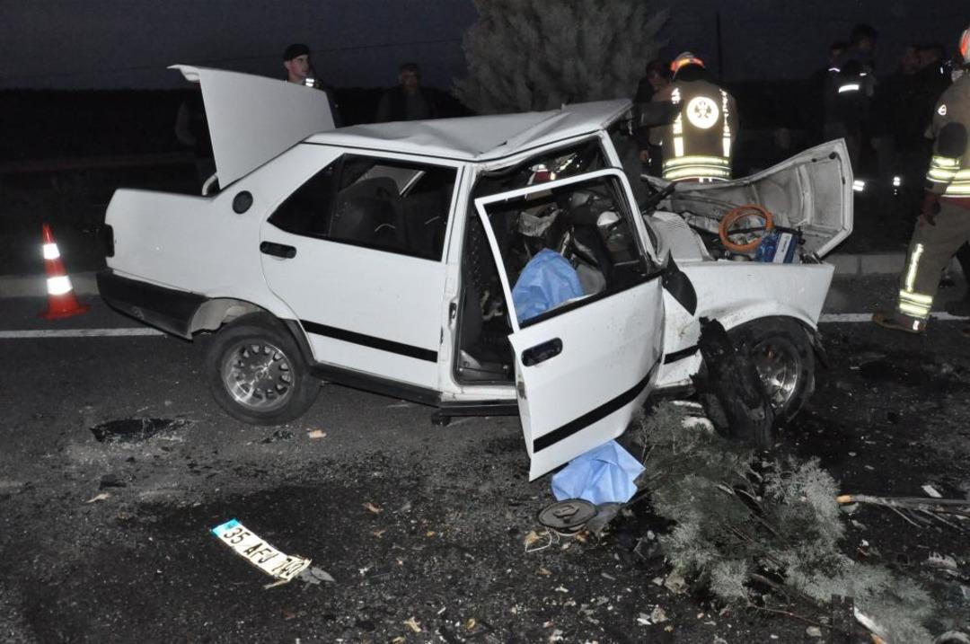 Manisa da feci kaza: 2 &ouml;l&uuml;, 5 yaralı 1