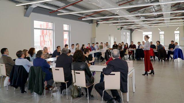 Açıköğretim Sistemi, laboratuvar derslerine bahar döneminde başladı