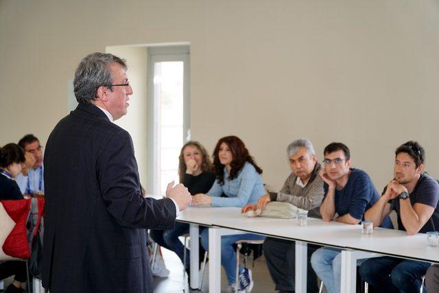 Açıköğretim Sistemi, laboratuvar derslerine bahar döneminde başladı