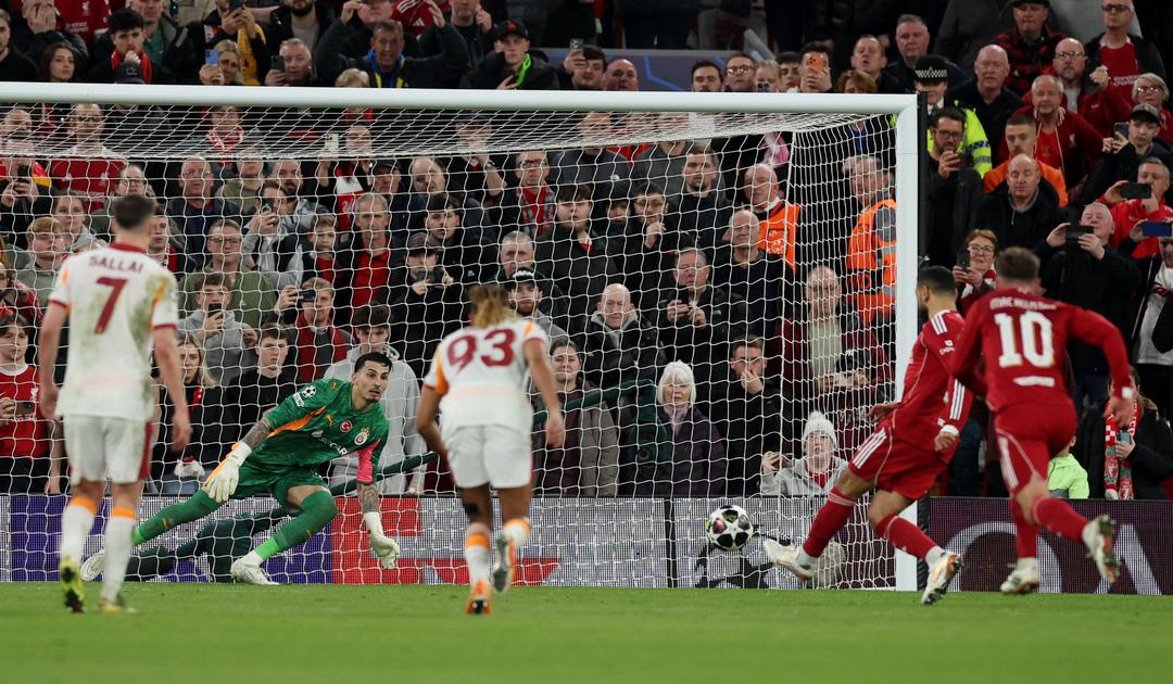 Anfield da Uğurcan &Ccedil;akır duvarı! Salah a ge&ccedil;it vermedi, Şampiyonlar Ligi tarihine ge&ccedil;ti... 1