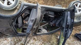 Sinop’ta kontrolden çıkan araç takla attı