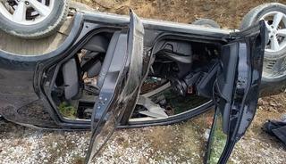 Sinop&rsquo;ta kontrolden &ccedil;ıkan ara&ccedil; takla attı