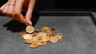 Altında dikkat çeken rakamlar: Hesap sil baştan! Kapalıçarşı ile makas açılıyor