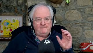 &Uuml;nl&uuml; radyo efsanesi yemek yiyemediğini sandı, kanser &ccedil;ıktı!