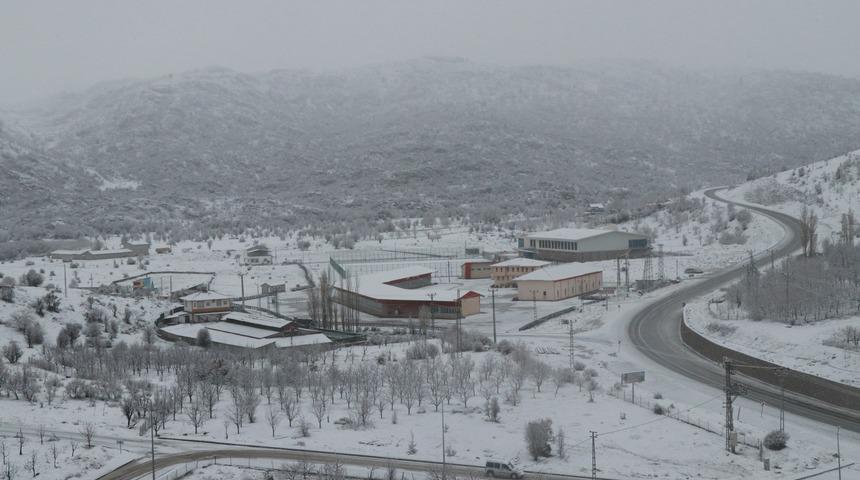 Konya beyaza b&uuml;r&uuml;nd&uuml;