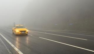 D-100 kara yolunun Bolu Dağı ge&ccedil;işinde sis ve sağanak etkili oldu