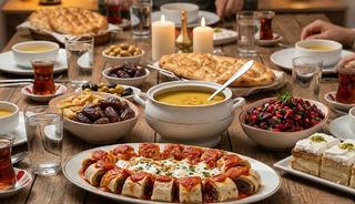 İftara ne pişirsem diyenlere: Son g&uuml;ne &ouml;zel iftar men&uuml;s&uuml; hazır!