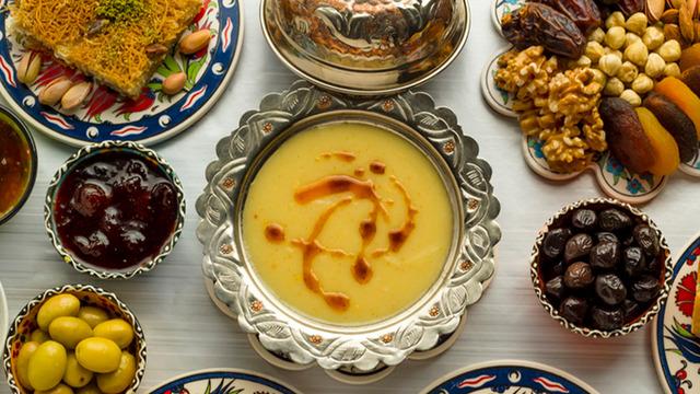 Bayramda ani beslenme değişikliğine dikkat! Uzmanından 'risk oluşturabilir' uyarısı