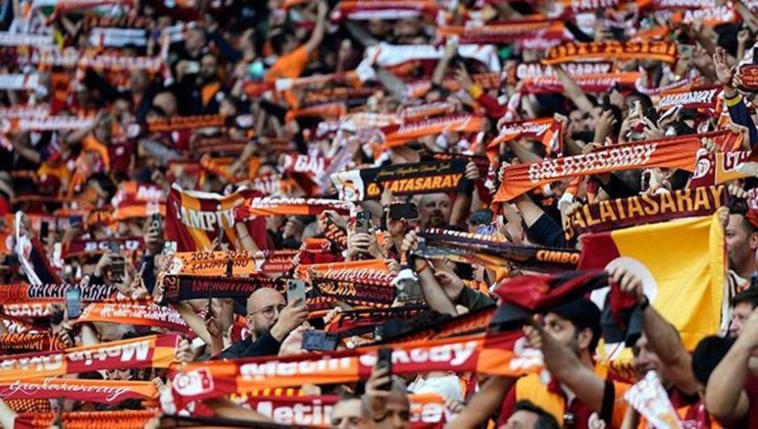 Yıldız isme tepki var! Icardi Liverpool ma&ccedil;ında oyuna girmek istemeyince olanlar oldu!  4