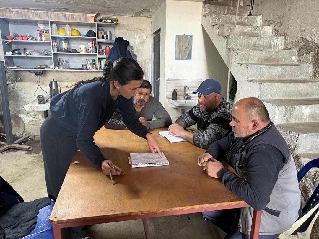 &Uuml;niversiteyi bu iş i&ccedil;in bıraktı: Yolda g&ouml;r&uuml;nce &lsquo;ben yaptım&rsquo; diyor! 2