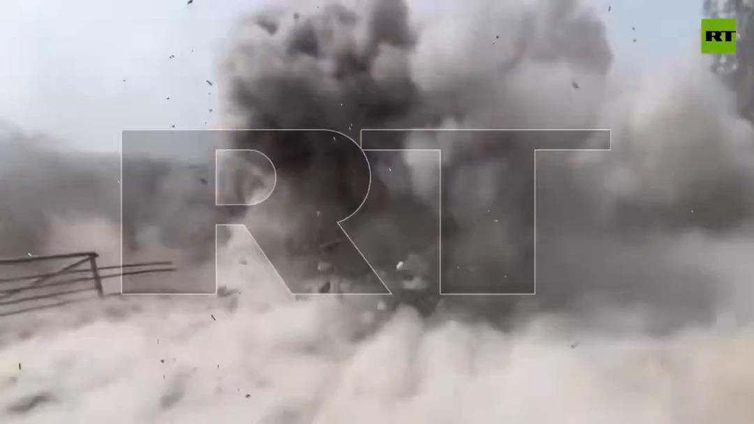 L&uuml;bnan&rsquo;da yayın yapan Rusya merkezli RT&rsquo;nin ekibine &lsquo;f&uuml;zeli saldırı&rsquo; iddiası! O anlar kamerada 2