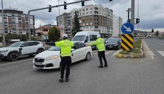 Balıkesir&rsquo;de arife g&uuml;n&uuml; trafik yoğunluğu