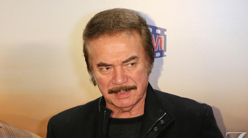 Usta sanat&ccedil;ı Orhan Gencebay hastaneden taburcu edildi