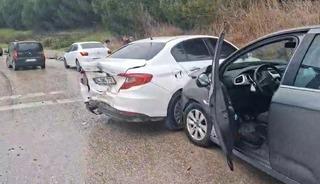 Otobanda zincirleme kaza: 4 ara&ccedil; birbirine girdi