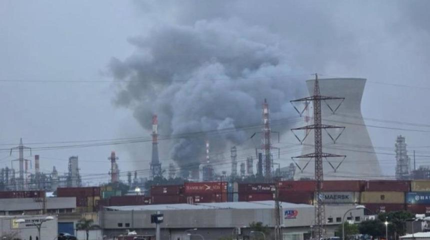 İran, İsrail&rsquo;deki Hayfa Petrol Rafinerisi&rsquo;ni hedef aldı