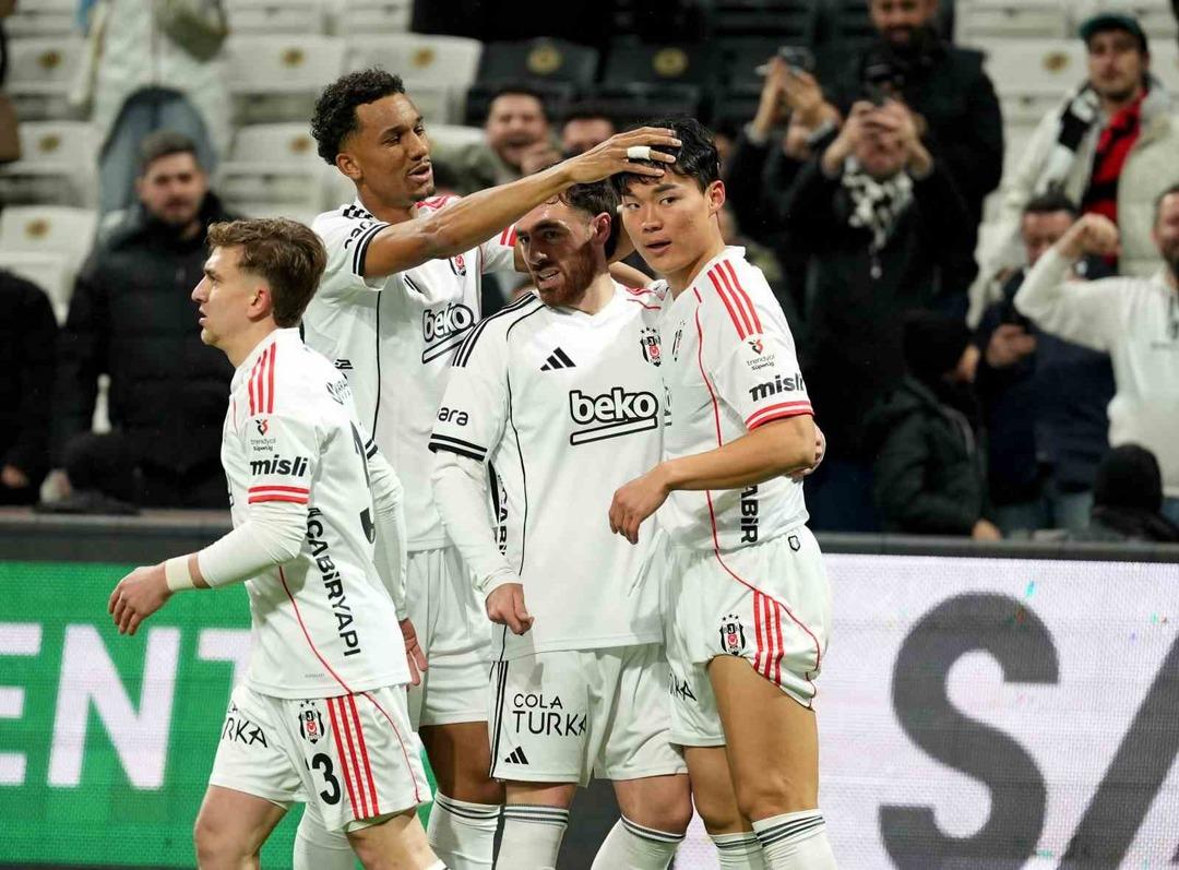 Orkun K&ouml;k&ccedil;&uuml; ve Hyeon-gyu Oh tan resital! S&uuml;per Lig i domine ediyorlar 4