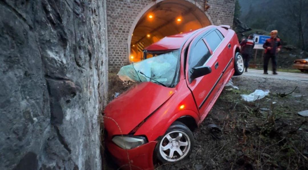 Karab&uuml;k&rsquo;te feci kaza: 1 &ouml;l&uuml;, 5 yaralı  1