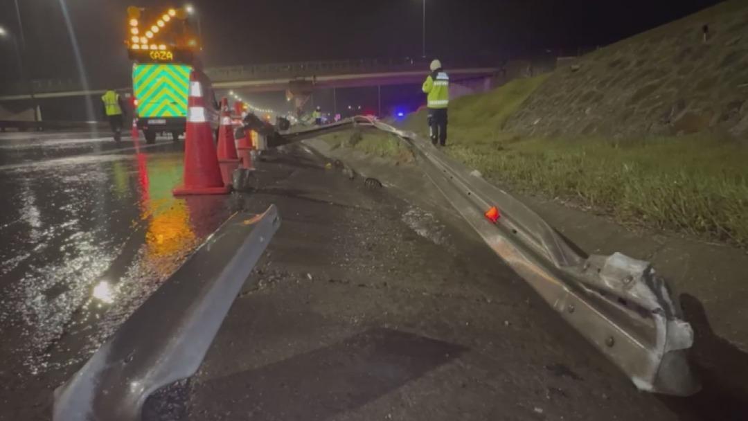 Kuzey Marmara Otoyolu nda minib&uuml;s takla attı: 1 &ouml;l&uuml;, 1 yaralı 5