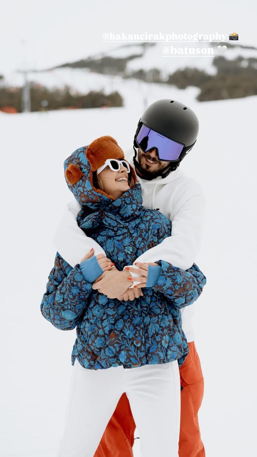 Fatih Terim in kızı Buse Terim aşk tatilinde! Kar &uuml;zerinde romantik pozlar... 4