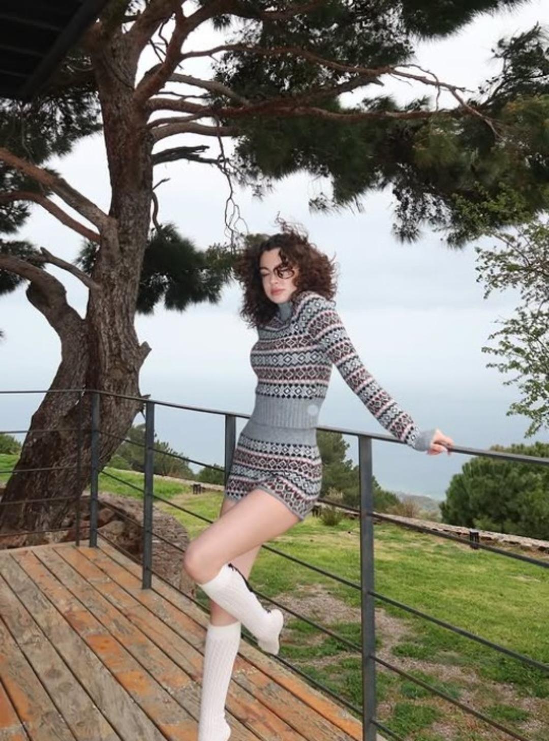 Su Burcu Yazgı Coşkun imaj tazeledi! Son pozlarına beğeni yağdı 1