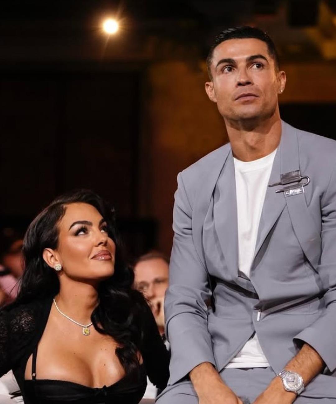 Cristiano Ronaldo ve Georgina Rodriguez evlilik s&ouml;zleşmesini yeniledi! &Ouml;m&uuml;r boyu aylık &ouml;denecek rakam dudak u&ccedil;uklattı 1