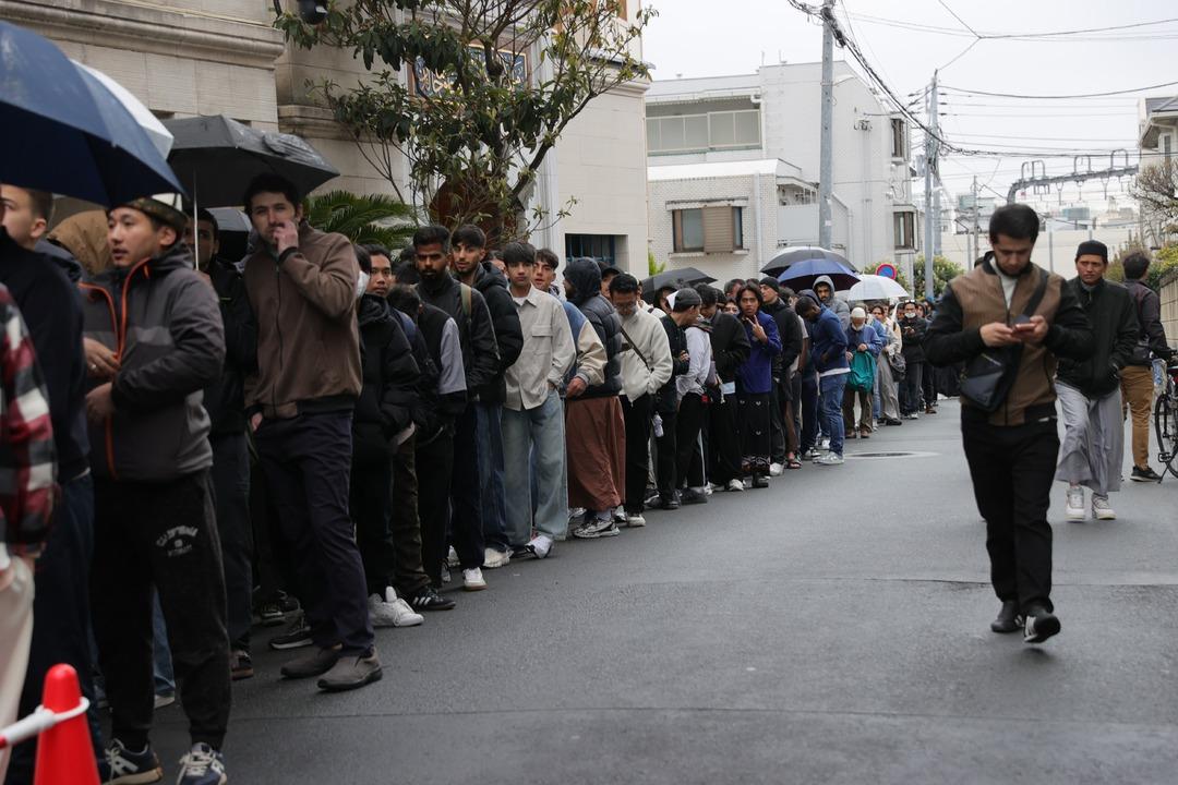 Japonya da bayram namazı yoğunluğu: Namaz 5 kez kılındı 4