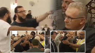 Camide ortalık karıştı! Başbakan Albanese içeri girince cemaat ayaklandı