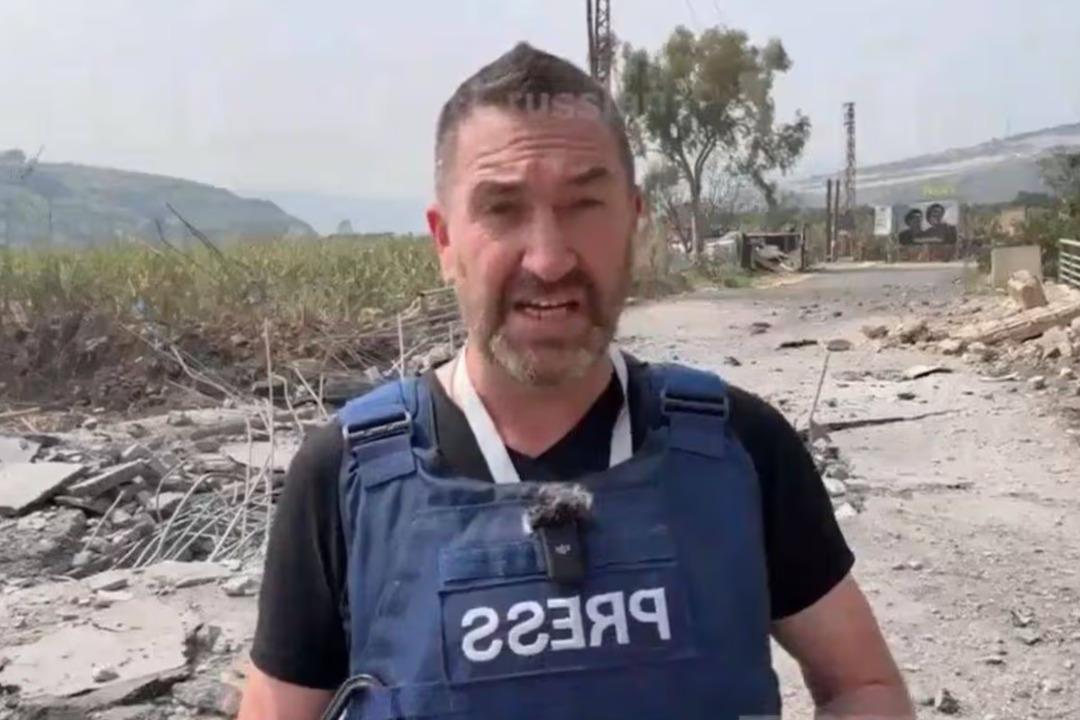 Canlı yayında &ouml;l&uuml;mle burun buruna geldi! F&uuml;ze yanına d&uuml;şt&uuml; 3