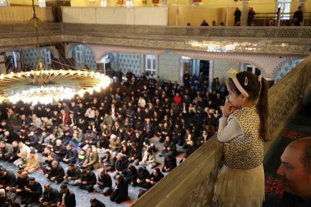 Ramazan Bayramı namazında camiler doldu taştı 6