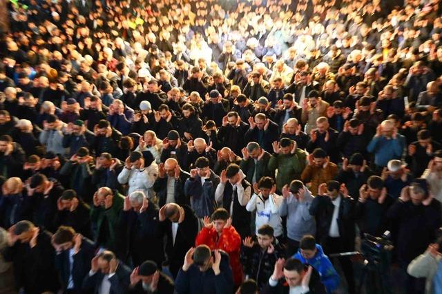 Ramazan Bayramı namazında camiler doldu taştı 1