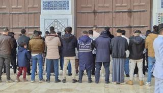 Suriye&rsquo;de camileri dolduran M&uuml;sl&uuml;manlar bayram namazını kıldı