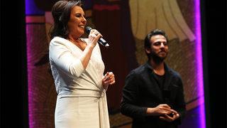 Çukur'un Sultan'ı Perihan Savaş'a 'Yaşam Boyu Onur Ödülü'nü Vartolu verdi!