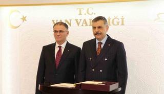 Bakan &Ccedil;ift&ccedil;i Van&rsquo;da