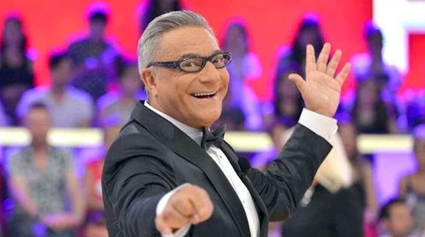Mehmet Ali Erbil kendisinden 48 yaş k&uuml;&ccedil;&uuml;k fenomenle yaşadığı aşkı kabul etti! 'Evimde saatlerce...' 