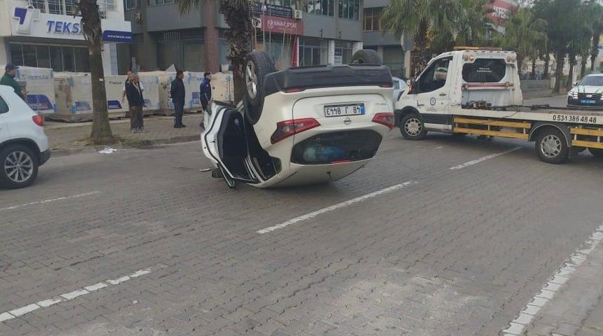 Marmaris&rsquo;te otomobil takla attı: 2 kişi hafif yaralandı