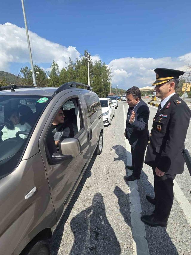 Marmaris’e bayram için 5 bin araç giriş yaptı 1