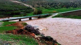 Araban’da etkili olan sağanak yağış Sıtma Pınar Çayı’nın debisini arttırdı