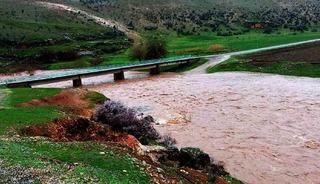 Araban&rsquo;da etkili olan sağanak yağış Sıtma Pınar &Ccedil;ayı&rsquo;nın debisini arttırdı