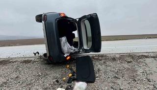 &Ccedil;orum&rsquo;da devrilen otomobildeki 5 kişi yaralandı