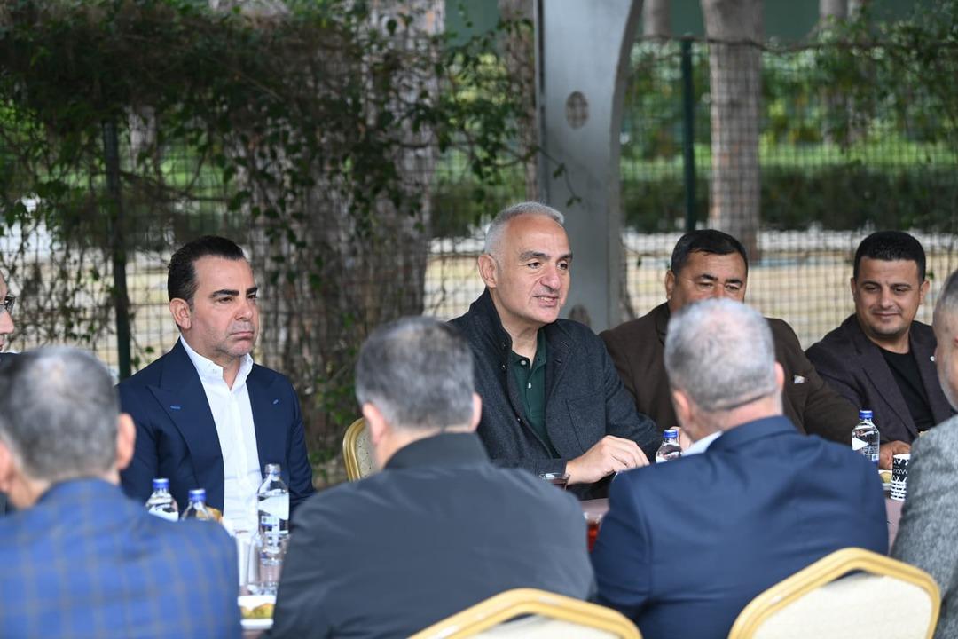 Bakan Ersoy’a ilettiler: Tek tip taksi dönemi masada! 3