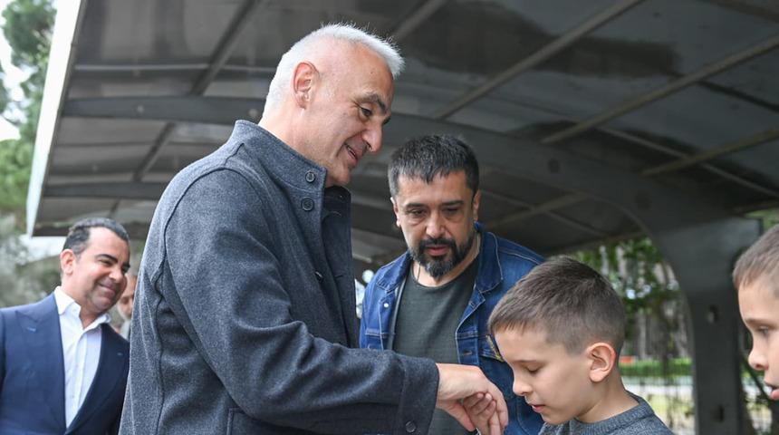 Bakan Ersoy&rsquo;a ilettiler: Tek tip taksi d&ouml;nemi masada! 